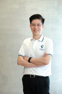 นายแพทย์สันติ เอื้อนรเศรษฐ์ ผู้อำนวยการโรงพยาบาลวิมุต