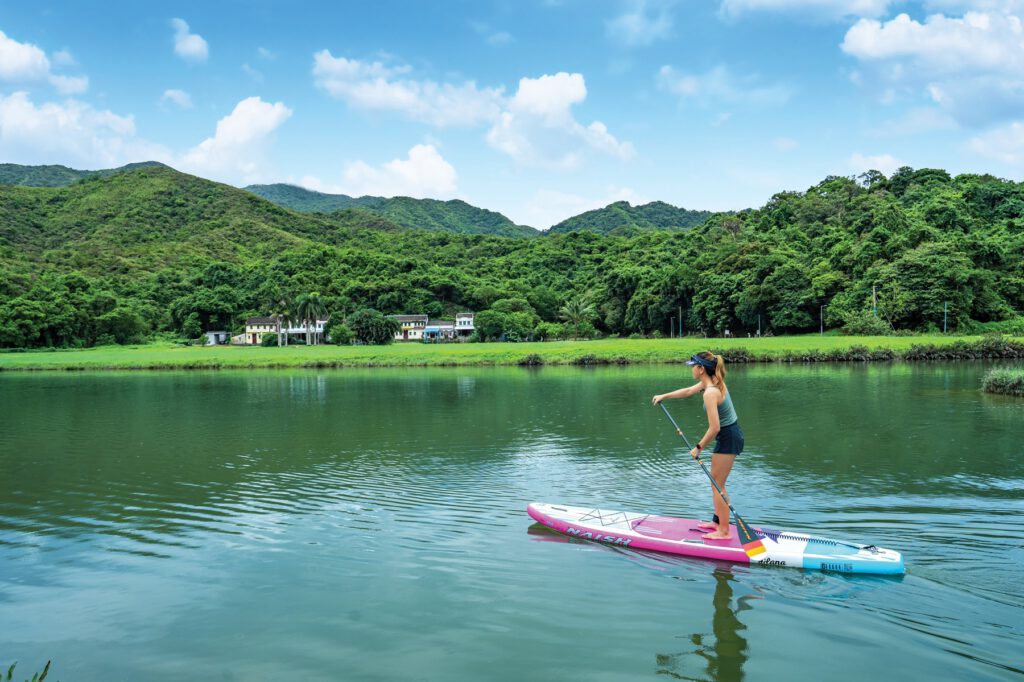 Stand Up Paddling Sham Chung