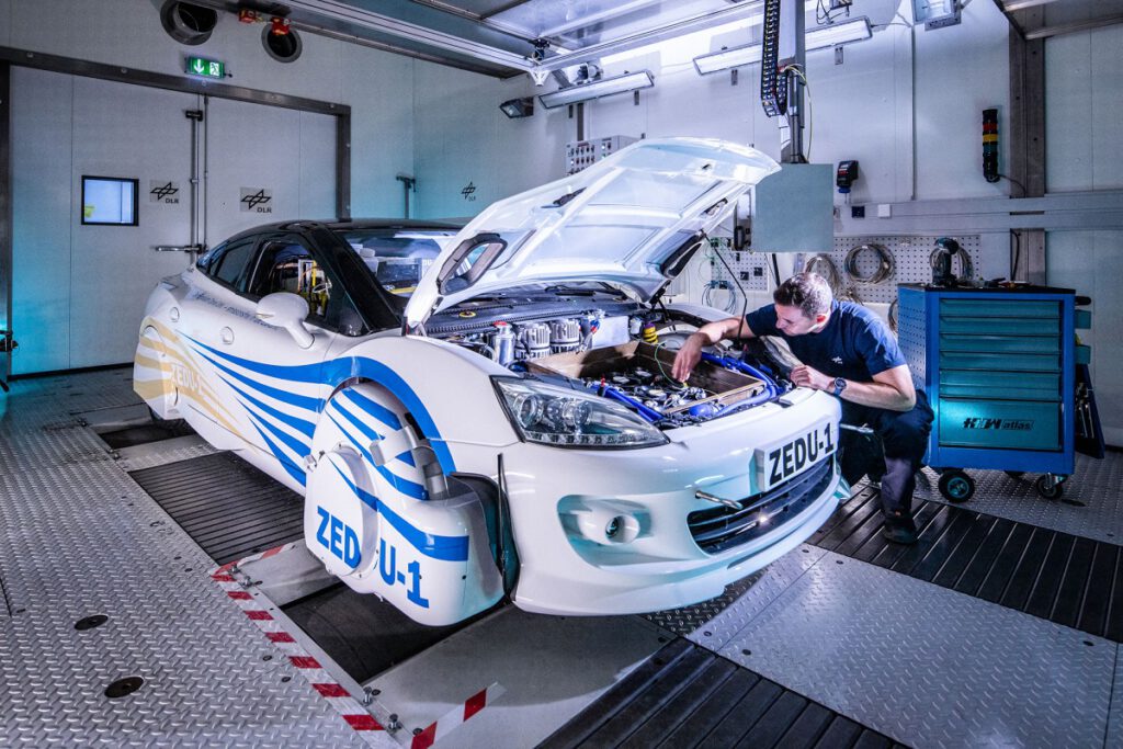 ZEDU-1 ยานยนต์ที่ได้ชื่อว่า รักษ์โลกที่สุด บนแนวคิดRe-Engineering มองไปที่จุดเล็กๆ ที่ก่อให้เกิดมลภาวะขึ้น ในแบบที่ไม่มีใครเคยคิดมาก่อน