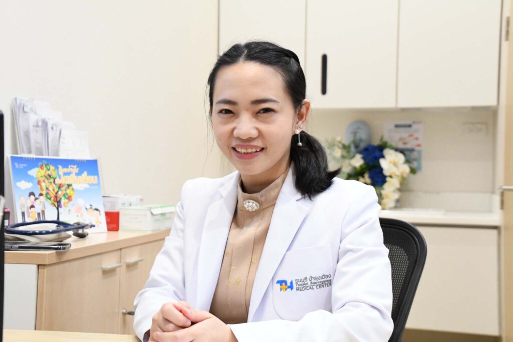 พญ.เนสินี เก้าเอี้ยน แพทย์ชำนาญการ อายุรศาสตร์โรคไต โรงพยาบาลธนบุรี บำรุงเมือง