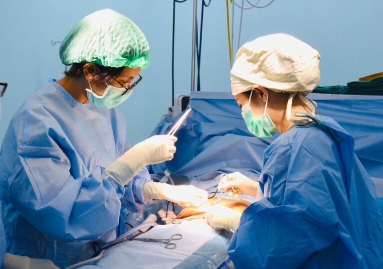 การผ่าตัดเล็กผ่านกล้อง และเทคนิคการผ่าตัดผ่านกล้องแบบรูเดียว ตรงจุด ลดเจ็บ ฟื้นตัวเร็ว