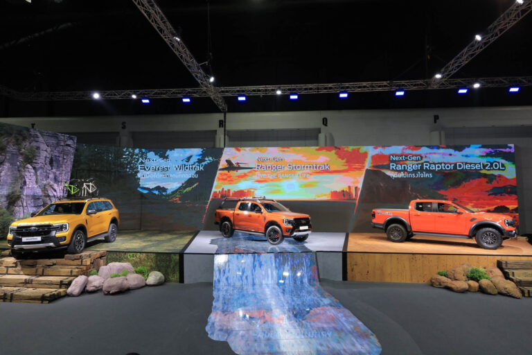 ฟอร์ด สร้างตำนานใหม่ให้ตลาดรถยนต์ไทยอีกครั้ง  เปิดตัวฟอร์ด เจเนอเรชันใหม่ รุ่นย่อยล่าสุด ในงานมอเตอร์โชว์ ครั้งที่ 44