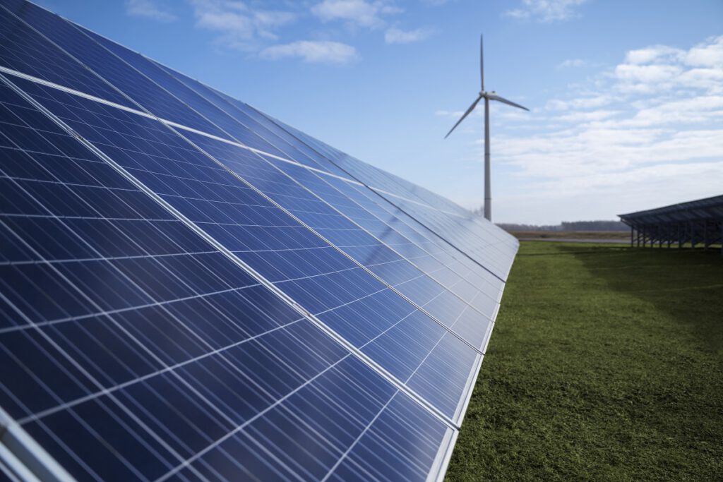 Renewable Energy กับแนวทางวิธีในการจัดการอุปกรณ์ผลิตไฟฟ้าที่หมดอายุ โดยไม่ทำให้เกิดการเป็นภาระกับทั้งสังคมและสิ่งแวดล้อม