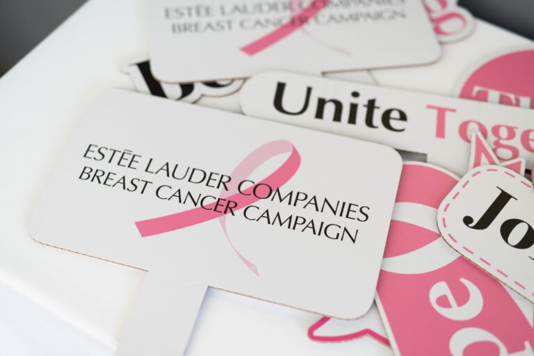 เอสเต ลอเดอร์ คอมพานีส์ จับมือสถาบันมะเร็งแห่งชาติ สานต่อพันธกิจขจัดภัยมะเร็งเต้านมให้หมดไปจากโลก