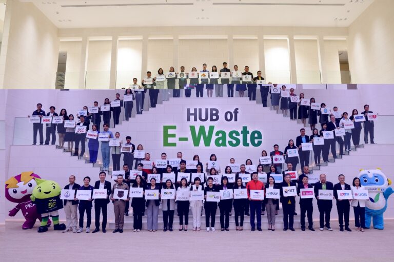 HUB of E-Waste เป้าหมายเพื่อโลกของ AIS และ 190 องค์กรพันมิตร ในการเดินหน้าจัดการขยะอิเล็คทรอนิคส์ครั้งแรกในประเทศไทย