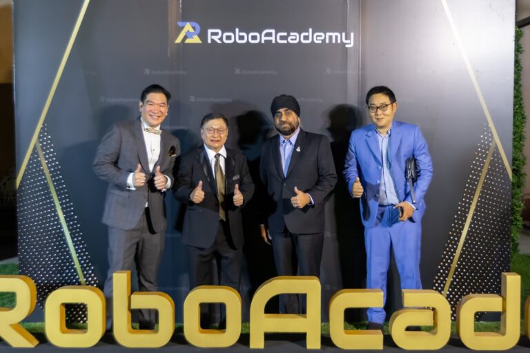 RoboAcademy ครั้งแรกในประเทศไทย กับสถาบันให้ความรู้ด้านการเงินและการลงทุน มุ่งให้ความรู้ สร้างโอกาสให้นักลงทุนไทยเติบโตอย่างมั่นคงและยั่งยืน
