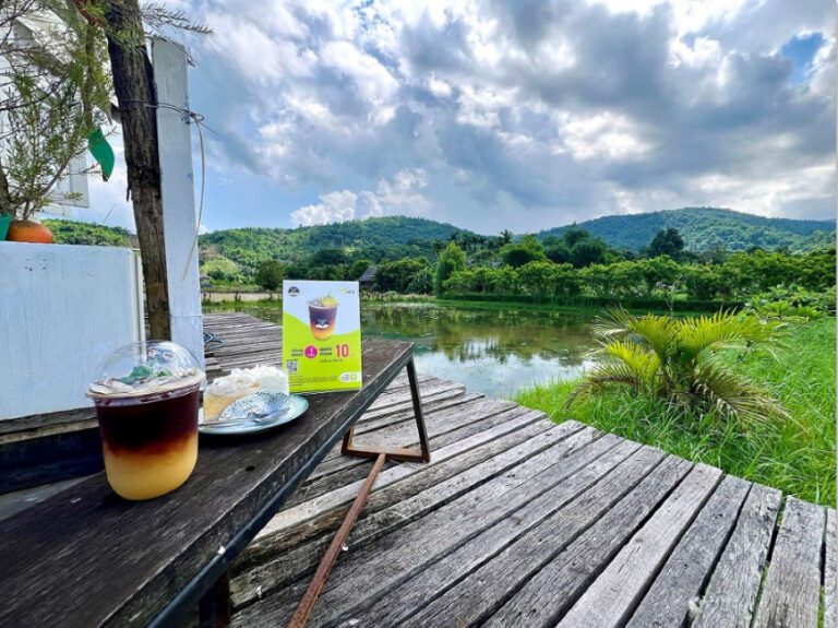 AIS ชวนแอ่วเหนือหน้าฝน กับ AIS 5G “จริงๆ อุ่นใจ ทั่วไทย เน็ตแรง”  ครอบคลุม เร็วแรง ทุกจุดเช็คอิน ในภาคเหนือทุกพื้นที่ ดียิ่งกว่าเดิม พร้อมหนุนเที่ยวเมืองรอง