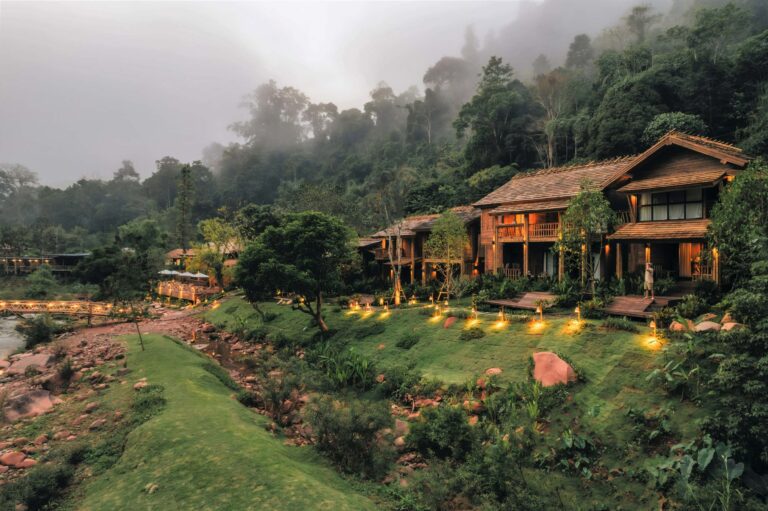 เมืองรองเริ่มมาแรง! จากรางวัล Traveller Review Awards 2025 ของ Booking.com